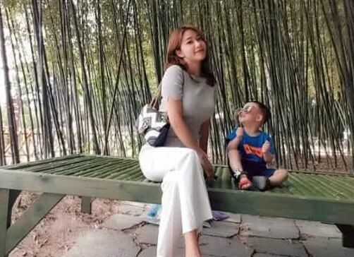 「 绝美」体重上百却是蚂蚁腰，简直羡煞旁人！，30岁宝妈绝美“葫芦身材”