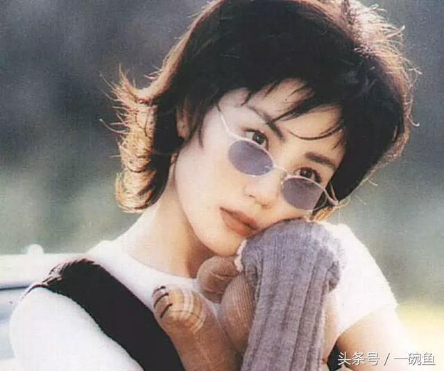 王祖贤从不修眉,邱淑贞最爱大红唇……被火爆抖音复古港风妆惊艳