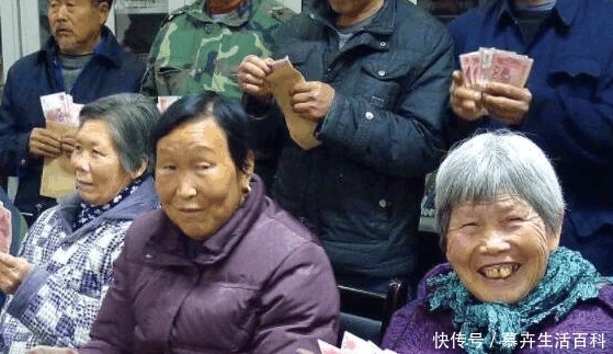  「建议」农村60岁以上的老人如何养老？要面临哪些问题？老农的