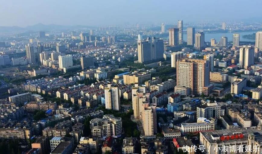  江苏：江苏将地铁、高楼、学校往这里搬, 原来南京正要下一盘大