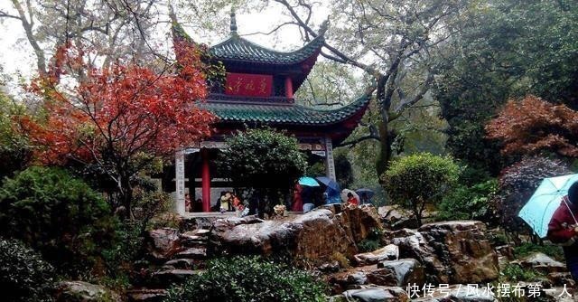 长沙园林从西汉时就开始出现,演绎近2000余年的历史