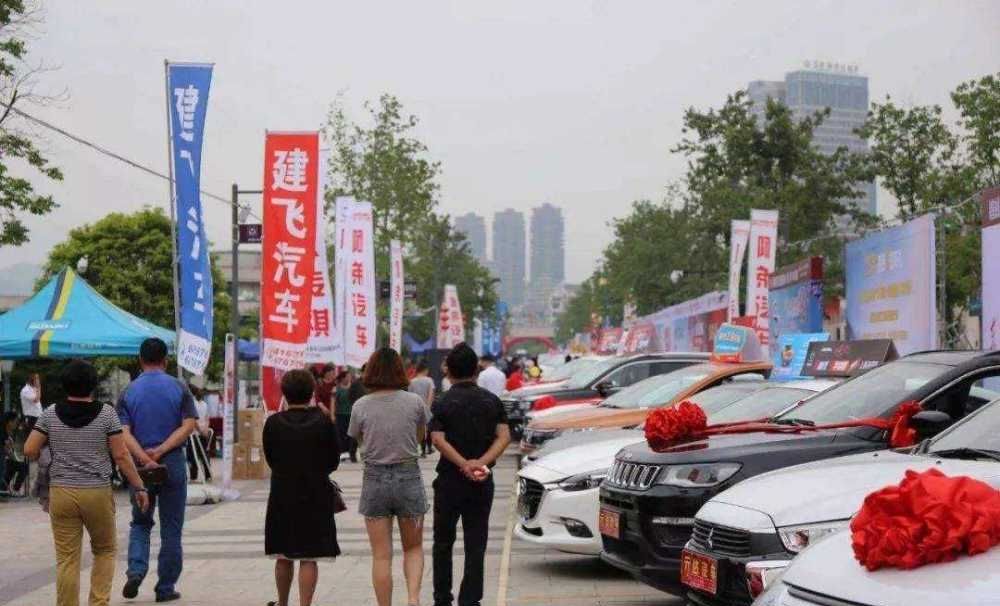  『曹德旺』曹德旺：14亿人，只有2亿人有消费能力，拿什么买车？