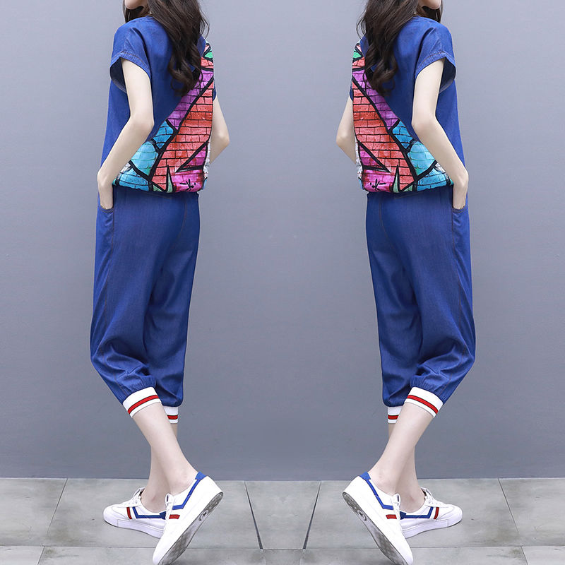 腰粗臀大的女人别傻傻穿紧身裤了，瞧瞧这些大码装，上身不瘦都难