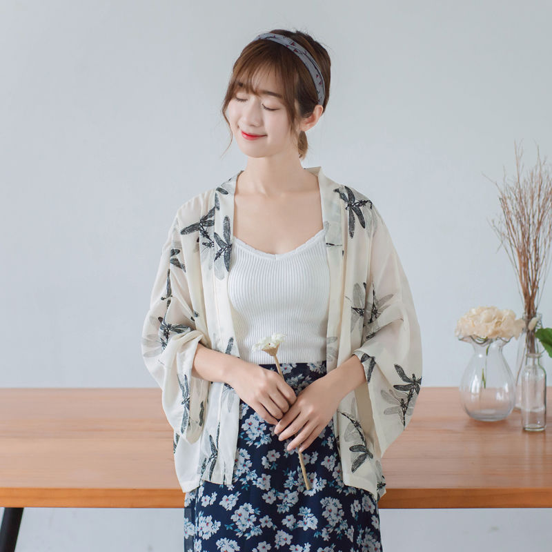 老婆身高不足1米6，也不穿短裙!这件秋装+靴子，显高到不行