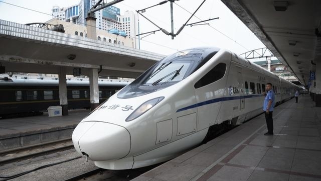 安徽湖北江西一条时速350高铁规划，将带动沿线3市6县大发展