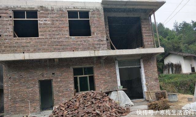 农村自建房屋超出面积怎么收费,2019年农民建房一定要提前了解！