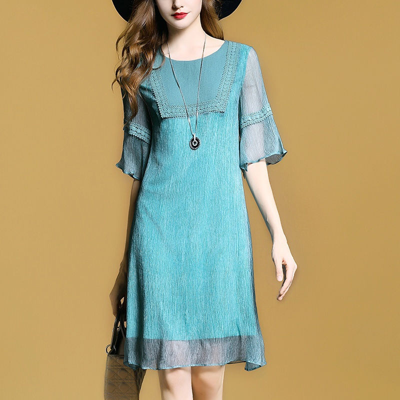 老婆很会穿衣，跟她去参加闺蜜聚会穿性感裙，整晚都是全场焦点