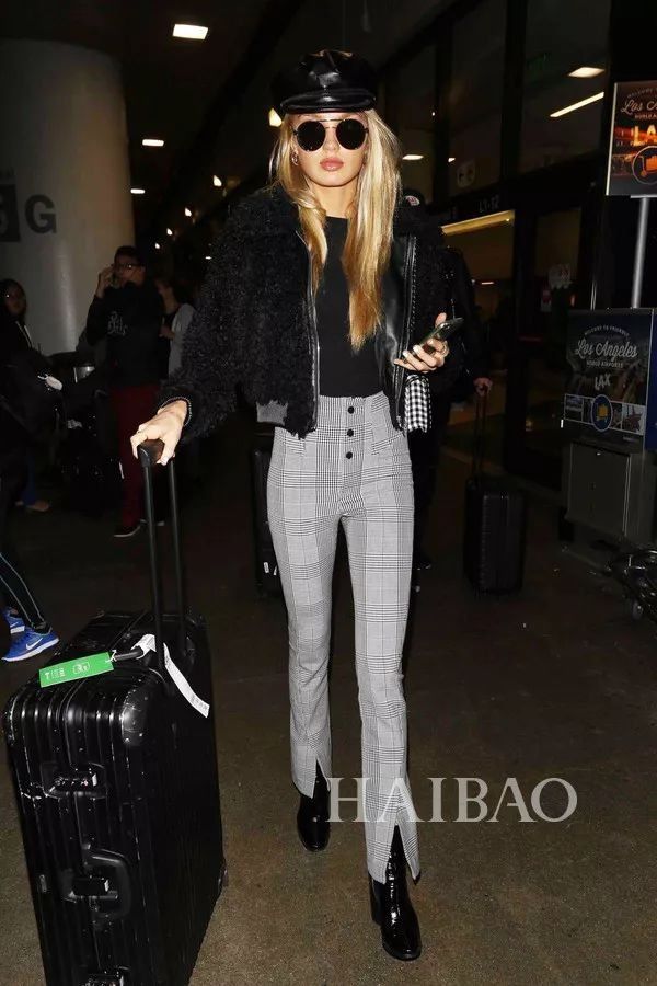 王菲不止一次Pick了这条裤子,原来是因为......