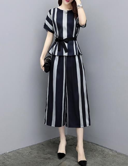 比裙子洋气百倍的套装，优雅又迷人，高挑显身材最适合80后女人