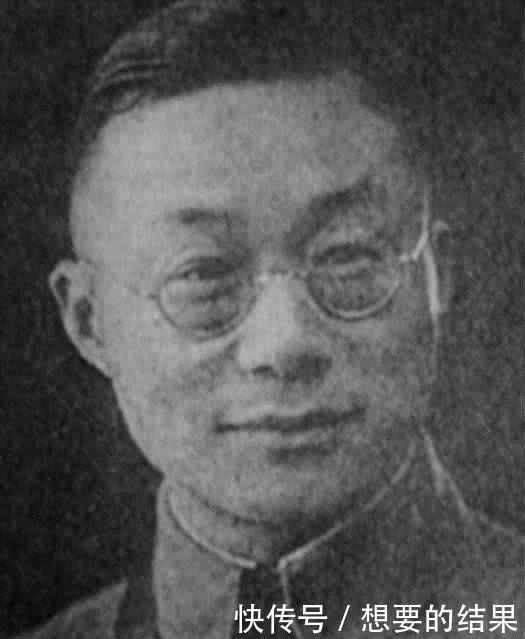  [满分]此人27岁入黄埔，考试拿满分，33岁评中将升上将，比胡宗南还厉害！