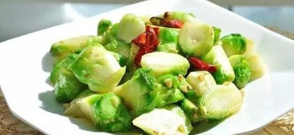 【悄悄】这菜称“瘦身菜”,比鱼肉香,减肚腩淡雀斑,体重悄悄降下来