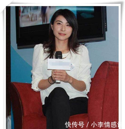 被瘦下来的郭晶晶惊艳到了，烂大街都能穿出高级感，犹如行走衣架