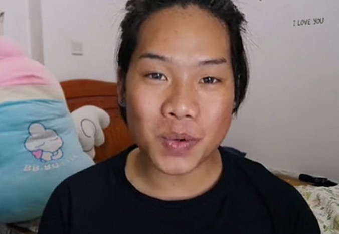 女子被人被批长得丑，气的下去化妆打扮，化妆后模样让人傻眼！