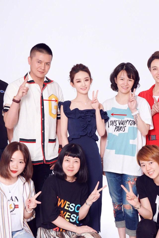 31岁赵丽颖如今私服衣品开挂，连衣裙穿出新花样，竟变得如此时髦