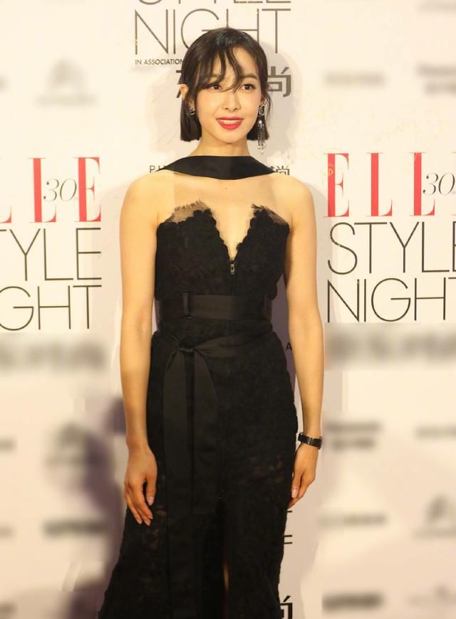 春春杨幂唐嫣杨颖同台亮相，原照流出，网友:真漂亮