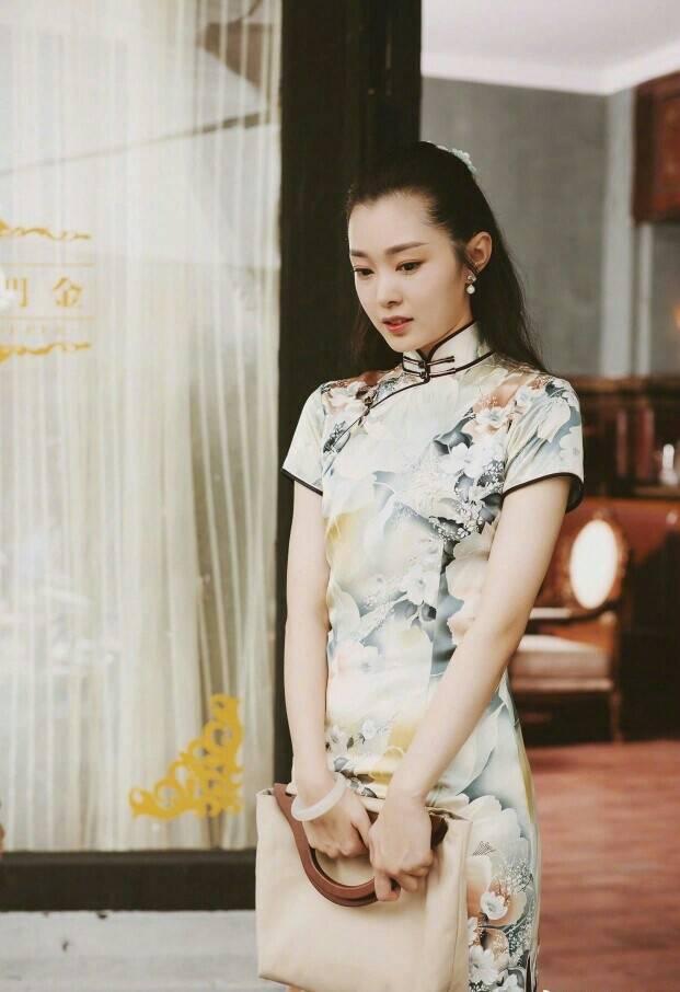 宋轶才是为旗袍而生的女子,集清纯娇媚于一身,美得妖娆又温婉!