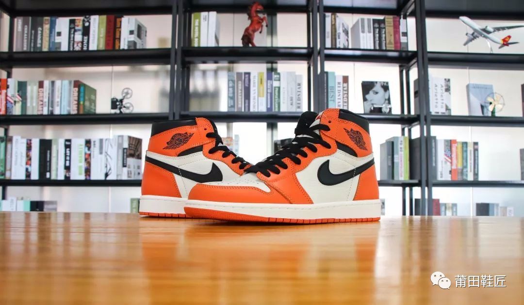  Nike@Nike Air Jordan 1“白扣碎”真假对比！