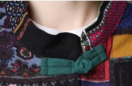 女人再懒别穿打底衫出门，今年流行的风衣外套，洋气减龄又舒适