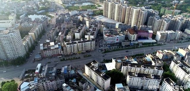 航拍广西最富有的小县城