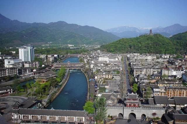 四川最滑头的城市，虽然是个县级市，取了个巧，从此闻名全球