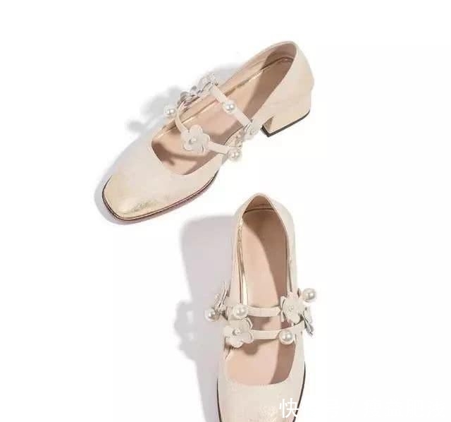 『舒适』初春一定要入的几款鞋子,百搭舒适不磨脚,高颜值更吸睛