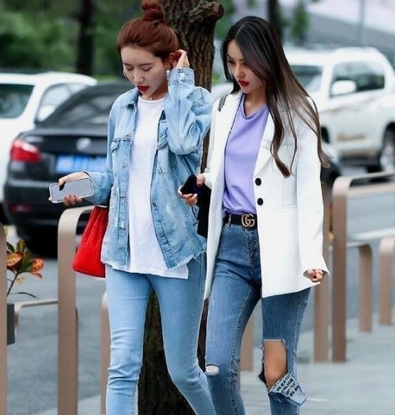 『唯俏』街拍图片,小姐姐高跟唯妙唯俏,彰显美女范