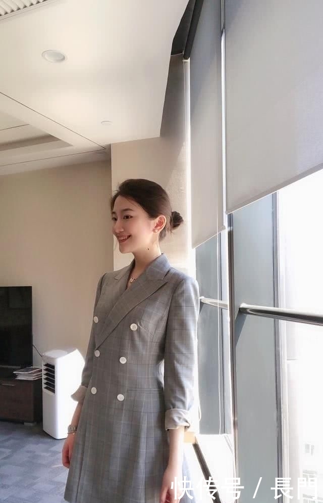 搭配同色系@早春穿搭不用愁,学会时尚达人的N种搭配法则,打造满满ins风