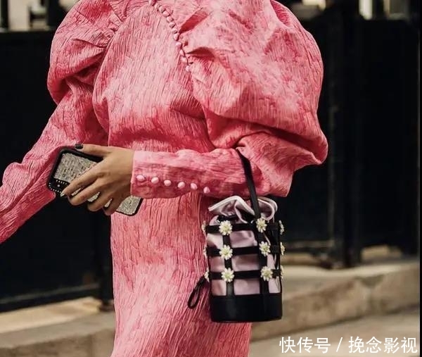  『中式传统元』时尚行业将迎来大变革！东方之美将会引领潮流新发展，我太自豪了