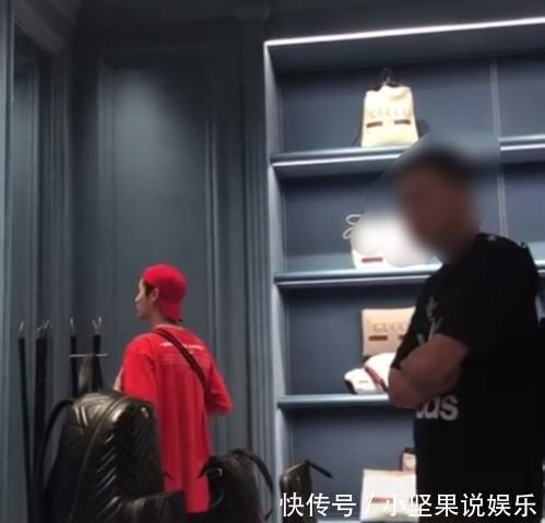 任性退出录制，只为陪关晓彤旅游，导演怒斥鹿晗：算你厉害！