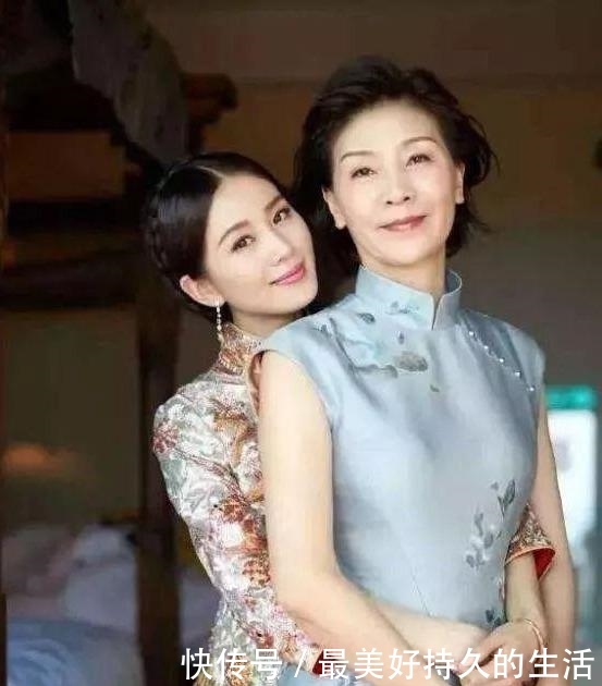  #妈妈#你的婚礼，找到那件让你的母亲大人优雅又大方的衣裳没？