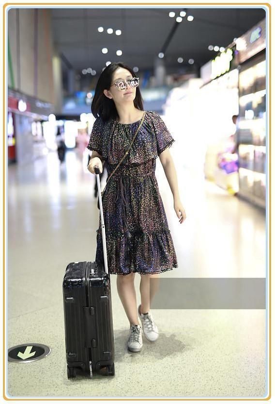 当谢娜和古力娜扎同穿碎花裙，才知道辣妈和少女的差距有多大!