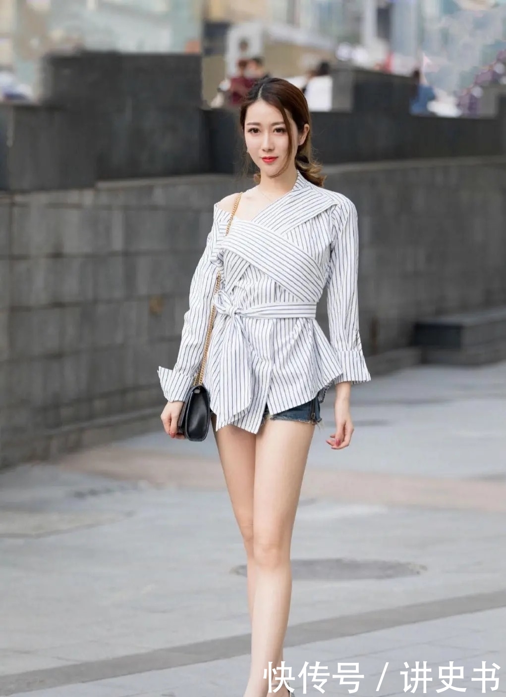  「图集」美女图集，第1030期：瑜伽裤，小姐姐身材更明显的好了