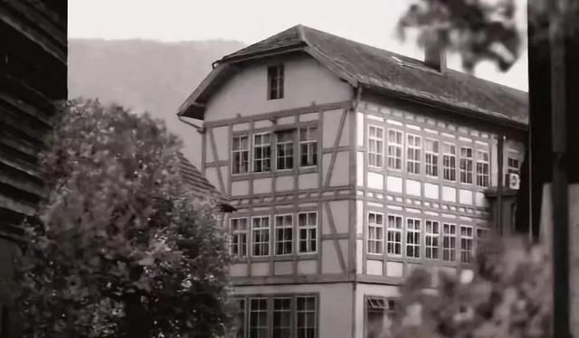 瑞表都在哪里产?百达翡丽和江诗丹顿是邻居吗?