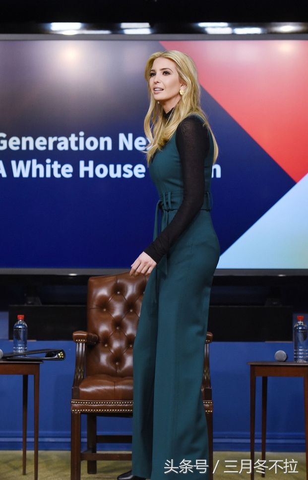 特朗普闺女伊万卡微笑甜美:网友:果然有时尚名媛商界精英的范儿