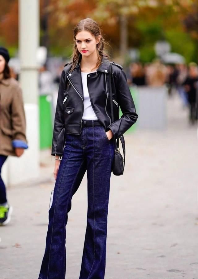  『复古』穿上喇叭裤 变成复古女郎