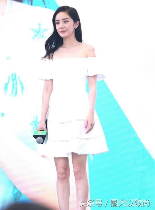 32岁杨幂和39岁殷桃，同穿一字肩裙，网友：真美腿和假美腿的差距