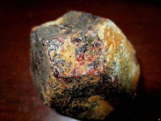 这两个国家假货盛行！却从来不接待自己国家人，只接待中国游客