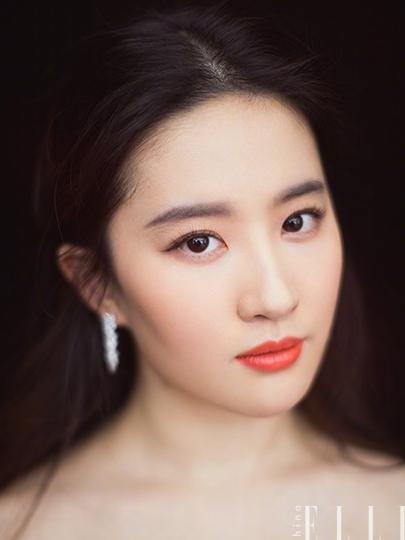 全素颜刘亦菲VS《金粉世家》白秀珠，为什么她15年后反而更美？