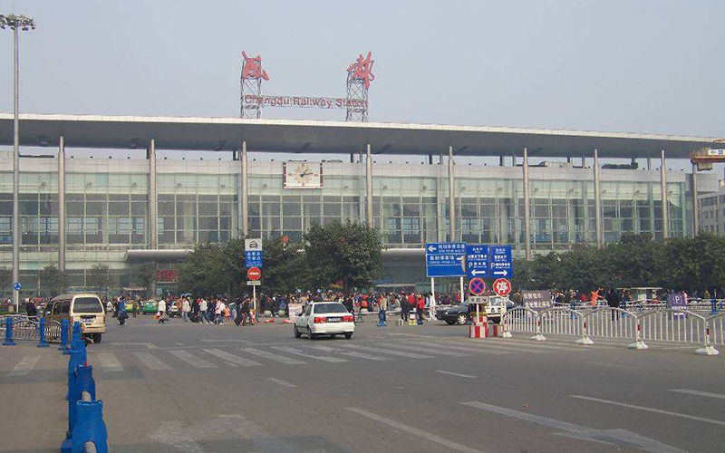 中国西南地区GDP最高的十个城市，第三名与第二名差了一万多亿!