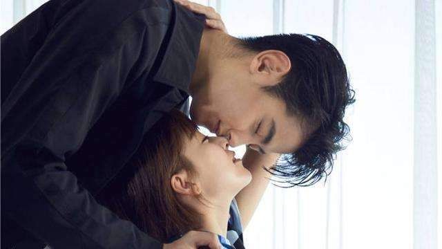 阚清子也太惨了吧!纪凌尘和王艺都忙着否认“出轨”，她却在朋友