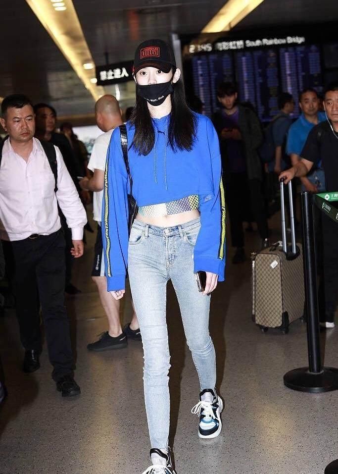 复古单品哪家强? 热巴奚梦瑶向你展示夏季如何走好运动复古风!