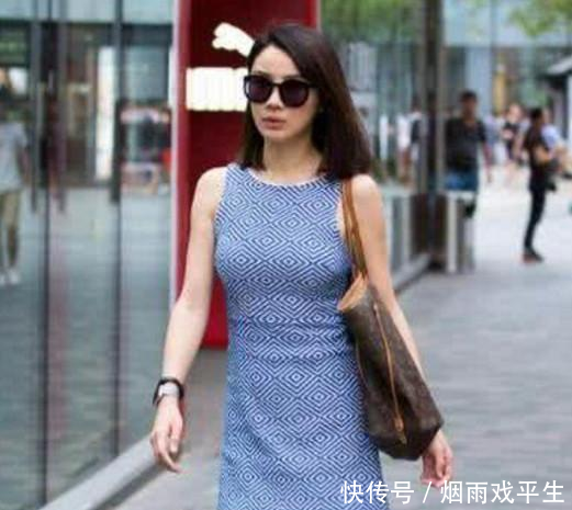 街拍图2的“大樱桃”让我大开眼界，一脸娇羞的样子！