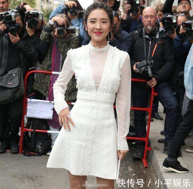 看了唐艺昕这双腿, 男人都要怀疑人生, 真不知张若昀每天怎么过的