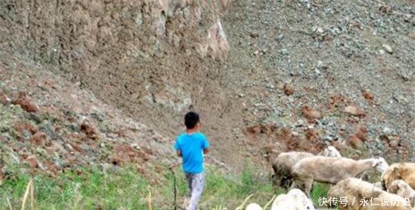  「土疙瘩」内蒙男孩捡到一块“土疙瘩”，专家看后和成吉思汗死后之谜有关