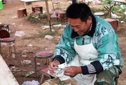  发家致富：在农村，种地很难发家致富，这3个生意可以增加收入，