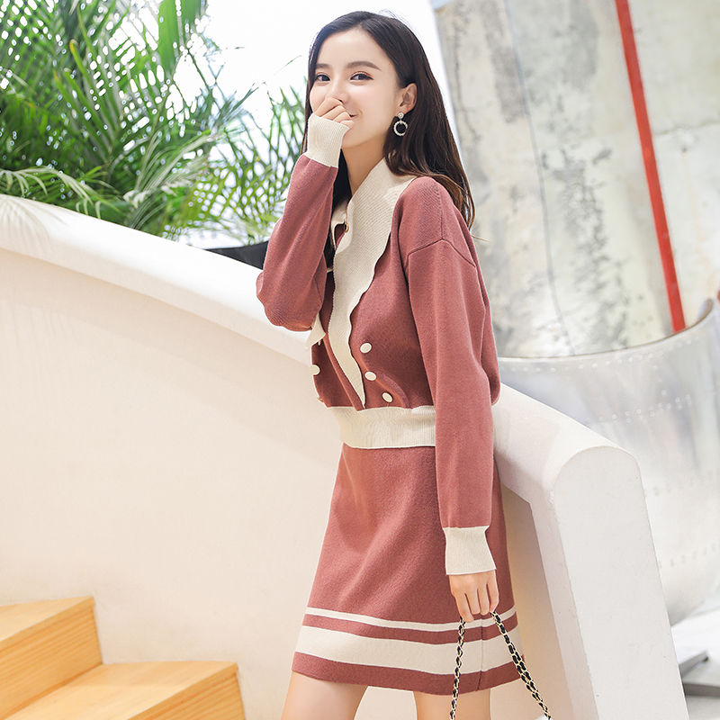 如果重返20岁，我也要穿这洋气套装，配凉鞋美翻天，气质两米八