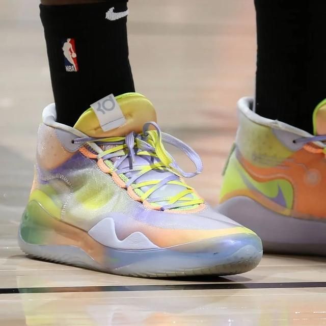  『球鞋』NBA球员上脚：塔图姆穿新配色AJ34，安东尼也有专属配色了