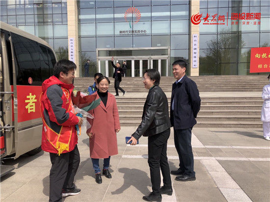  『张宗玉』桓台县首位援助湖北医疗队员张宗玉今日凯旋归桓！