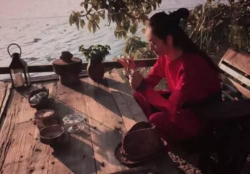 杨丽萍3000万“月亮宫”被封？内里的“肮脏”，外表再美也无用