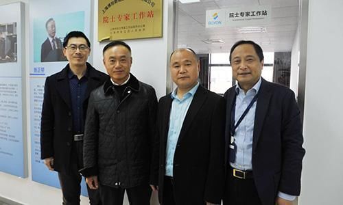  【时隔】时隔7年！曾经的“破产首富”回来了？带着25亿，落跑后